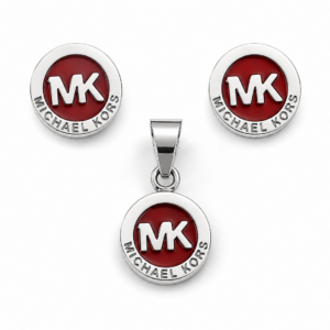 Set de Aretes y Dije MK – Acabado Plateado con Esmalte Rojo