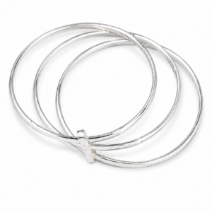 Anillo Ligero de Plata .925 – Diseño Triple Hilo